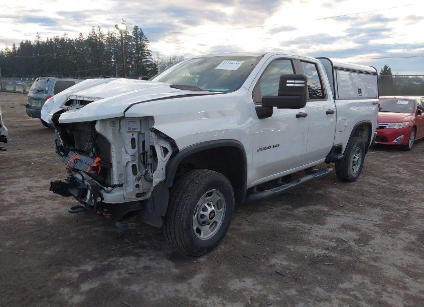 Photo 2 of 2020 Chevrolet Silverado 2500HD 4WD DOUBLE CAB STANDARD BED WT (VIN 1GC2YLE72LF301525)