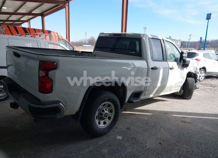 Photo 14 of 2022 Chevrolet Silverado 2500HD 4WD DOUBLE CAB STANDARD BED WT (VIN 1GC2YLE73NF218219)
