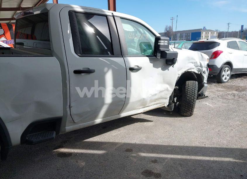 Photo 6 of 2022 Chevrolet Silverado 2500HD 4WD DOUBLE CAB STANDARD BED WT (VIN 1GC2YLE73NF218219)