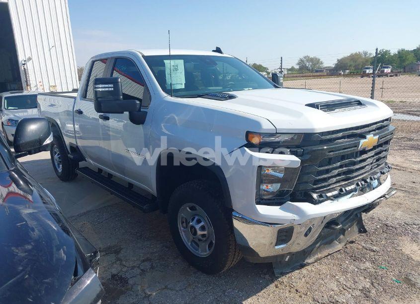 Photo 13 of 2024 Chevrolet Silverado 2500HD 4WD DOUBLE CAB STANDARD BED WORK TRUCK (VIN 1GC2YLE73RF403781)