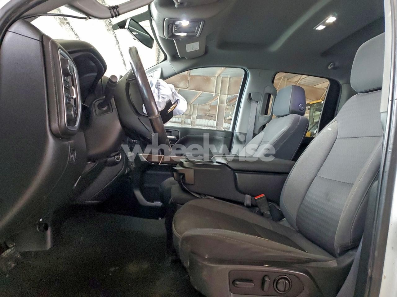 Photo 7 of 2022 CHEVROLET SILVERADO K2500 HEAVY DUTY LT (VIN 1GC2YNE71NF148523)