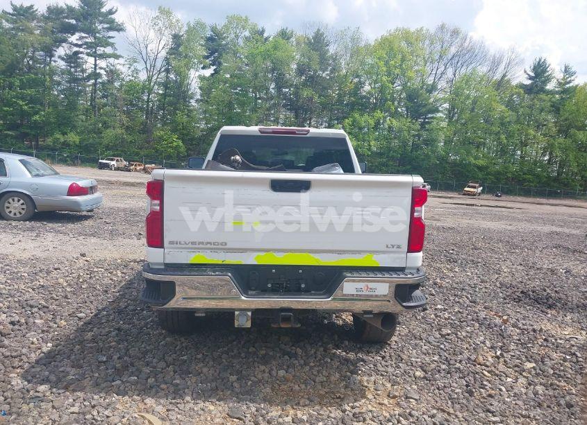Photo 17 of 2022 Chevrolet Silverado 2500HD 4WD DOUBLE CAB STANDARD BED LTZ (VIN 1GC2YPEY1NF312891)