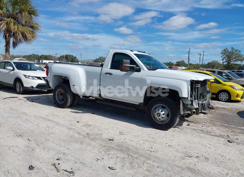 2017 Chevrolet Silverado 3500HD WT (VIN 1GC3CYCG1HZ232402) main photo