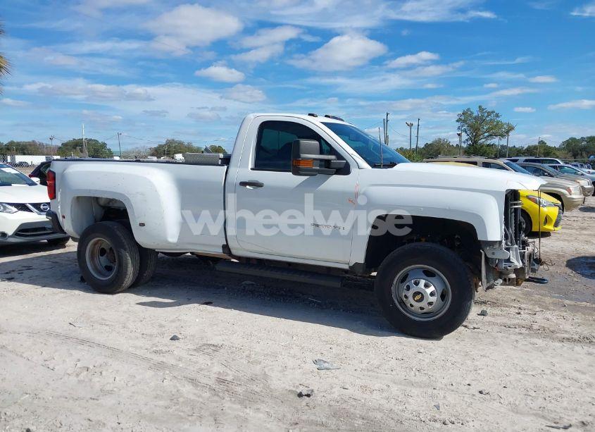 Photo 15 of 2017 Chevrolet Silverado 3500HD WT (VIN 1GC3CYCG1HZ232402)