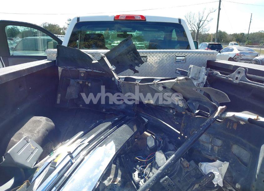 Photo 6 of 2017 Chevrolet Silverado 3500HD WT (VIN 1GC3CYCG1HZ232402)