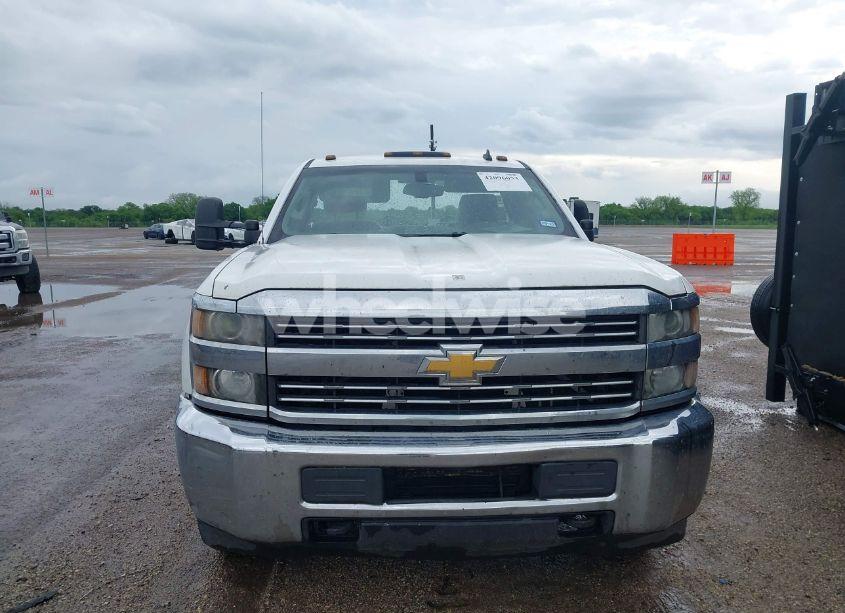 Photo 12 of 2015 Chevrolet Silverado 3500HD WT (VIN 1GC3KYEG2FF117256)