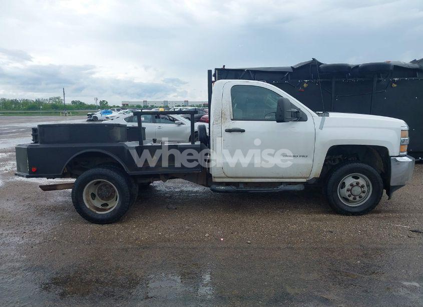 Photo 13 of 2015 Chevrolet Silverado 3500HD WT (VIN 1GC3KYEG2FF117256)