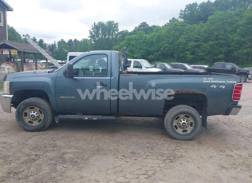 Photo 14 of 2014 Chevrolet Silverado 3500HD WORK TRUCK (VIN 1GC3KZC8XEF159142)