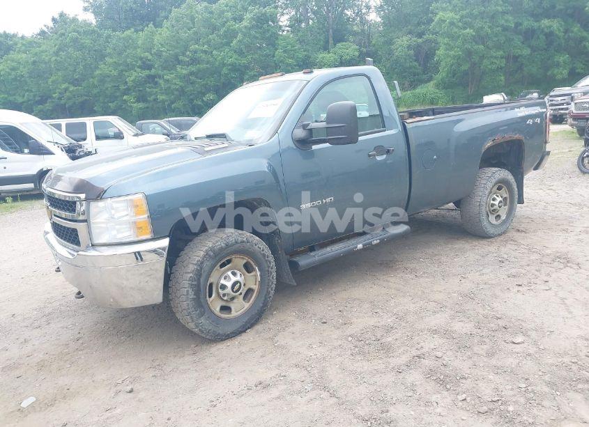 Photo 2 of 2014 Chevrolet Silverado 3500HD WORK TRUCK (VIN 1GC3KZC8XEF159142)