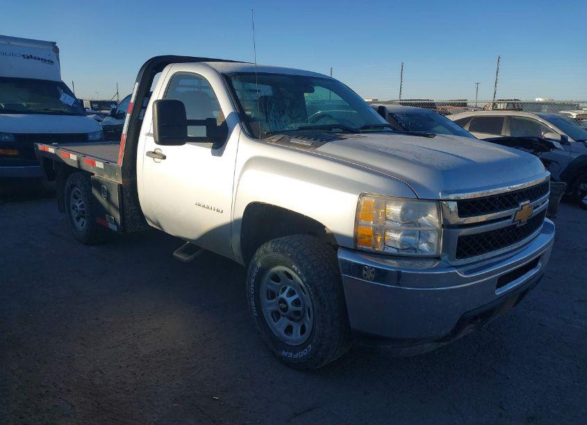 2014 Chevrolet Silverado 3500HD WORK TRUCK (VIN 1GC3KZCG0EF173817) main photo