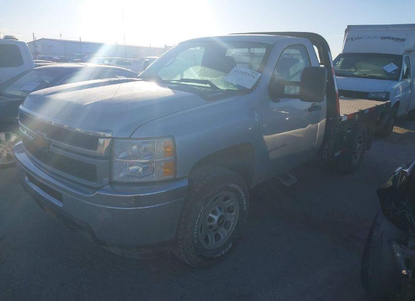 Photo 2 of 2014 Chevrolet Silverado 3500HD WORK TRUCK (VIN 1GC3KZCG0EF173817)