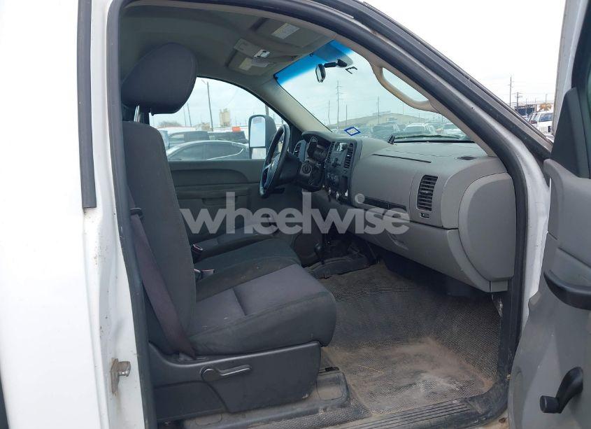 Photo 6 of 2012 Chevrolet Silverado 3500HD WORK TRUCK (VIN 1GC3KZCGXCZ140559)