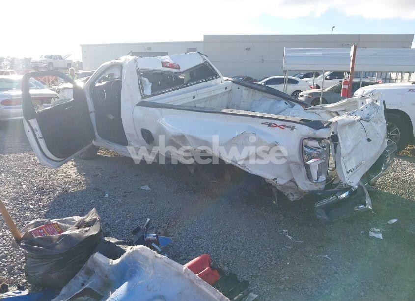 Photo 3 of 2022 Chevrolet Silverado 3500HD 4WD LONG BED LT (VIN 1GC3YTEY6NF108388)