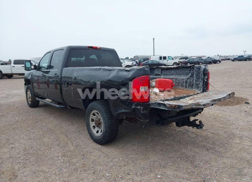 Photo 3 of 2014 Chevrolet Silverado 3500HD LT (VIN 1GC4C0CG6EF123730)