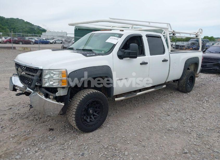Photo 2 of 2012 Chevrolet Silverado 3500HD WORK TRUCK (VIN 1GC4CZCG3CF132919)