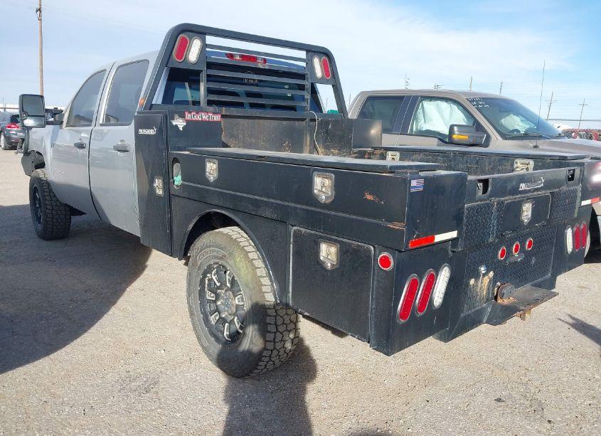 Photo 3 of 2011 Chevrolet Silverado 3500HD LT (VIN 1GC4K0C80BF102055)