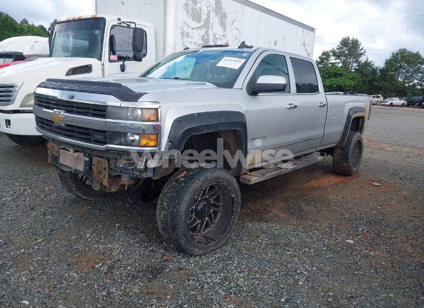 Photo 2 of 2015 Chevrolet Silverado 3500HD LTZ (VIN 1GC4K0C81FF511560)