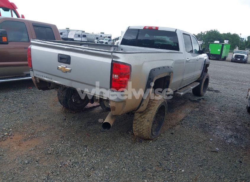 Photo 4 of 2015 Chevrolet Silverado 3500HD LTZ (VIN 1GC4K0C81FF511560)