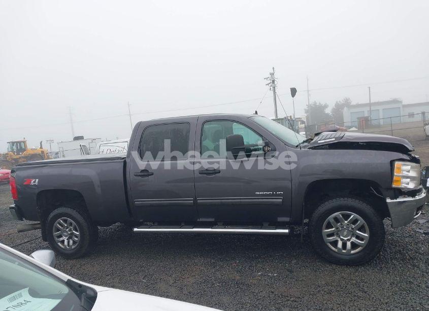 Photo 16 of 2011 Chevrolet Silverado 3500HD LT (VIN 1GC4K0C82BF164010)