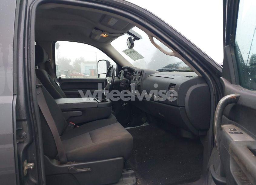 Photo 19 of 2011 Chevrolet Silverado 3500HD LT (VIN 1GC4K0C82BF164010)