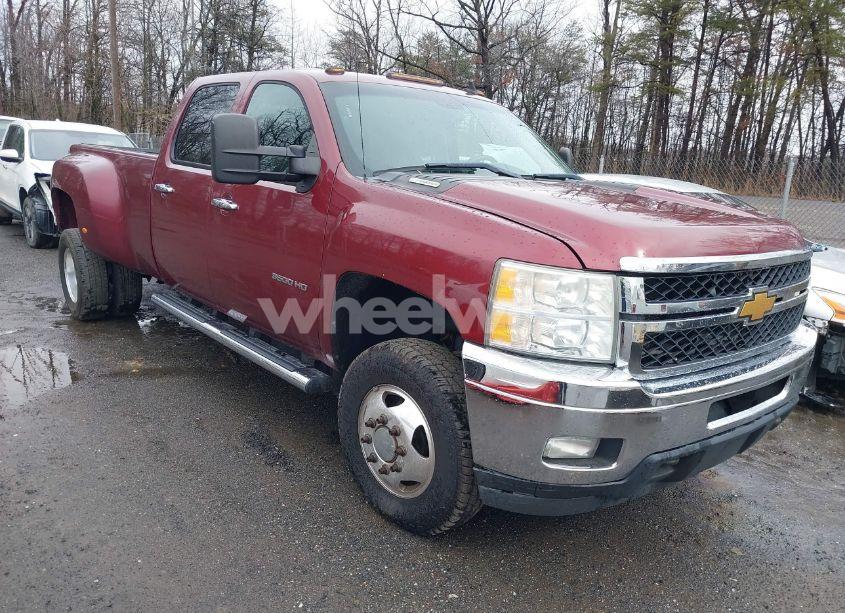 2013 Chevrolet Silverado 3500HD LT (VIN 1GC4K0C82DF136114) main photo