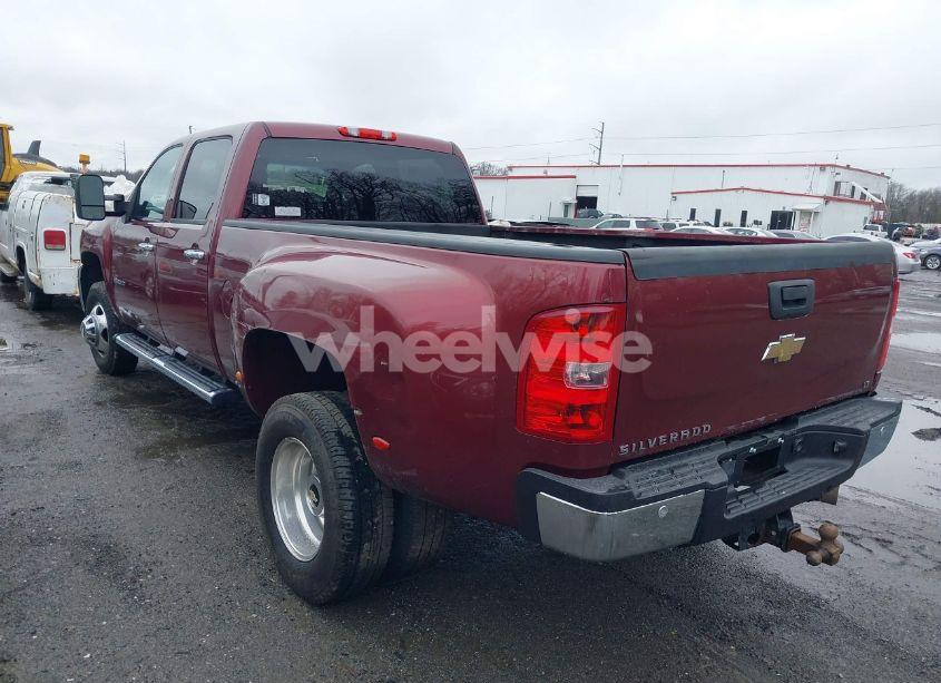 Photo 3 of 2013 Chevrolet Silverado 3500HD LT (VIN 1GC4K0C82DF136114)