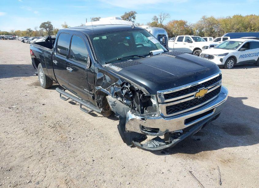 2013 Chevrolet Silverado 3500HD LT (VIN 1GC4K0C83DF118379) main photo