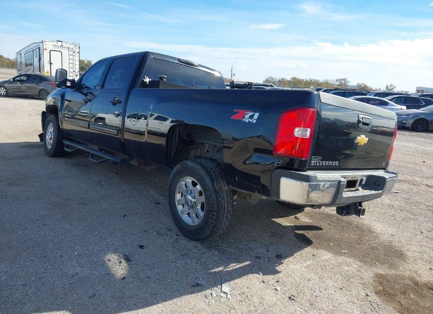 Photo 3 of 2013 Chevrolet Silverado 3500HD LT (VIN 1GC4K0C83DF118379)