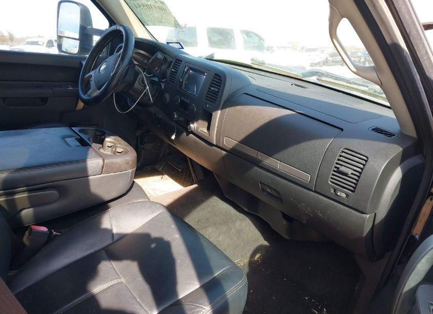 Photo 5 of 2013 Chevrolet Silverado 3500HD LT (VIN 1GC4K0C83DF118379)