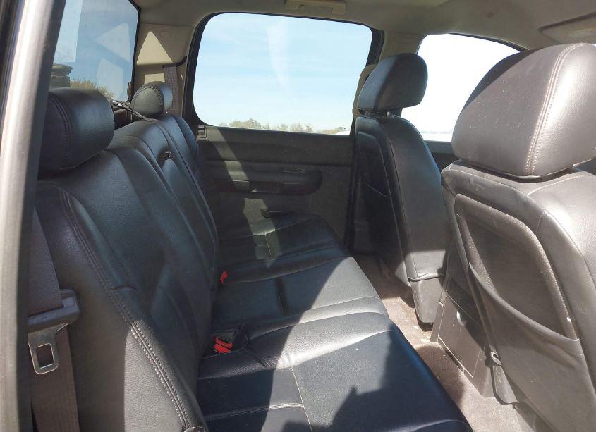 Photo 8 of 2013 Chevrolet Silverado 3500HD LT (VIN 1GC4K0C83DF118379)