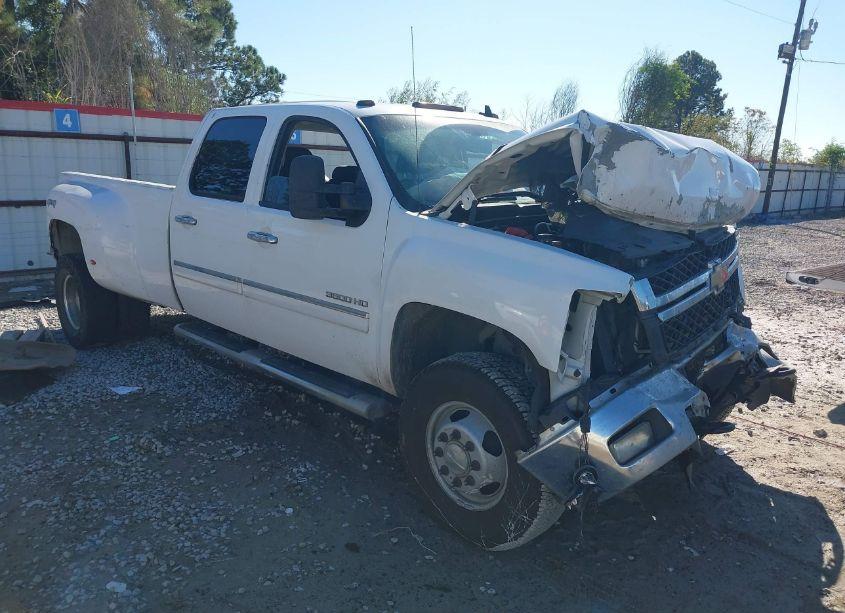 2014 Chevrolet Silverado 3500HD LT (VIN 1GC4K0C84EF129604) main photo