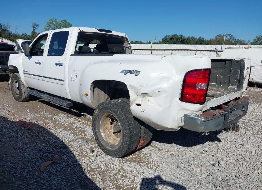 Photo 3 of 2014 Chevrolet Silverado 3500HD LT (VIN 1GC4K0C84EF129604)