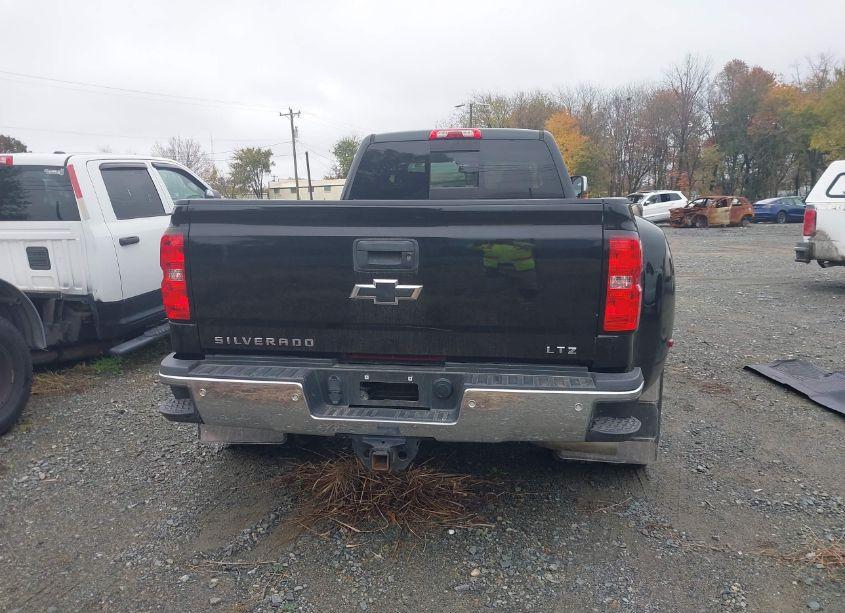 Photo 15 of 2018 Chevrolet Silverado 3500HD LTZ (VIN 1GC4K0CY5JF164839)
