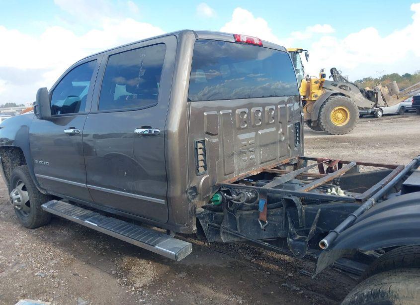 Photo 15 of 2015 Chevrolet Silverado 3500HD LTZ (VIN 1GC4K0E81FF115559)