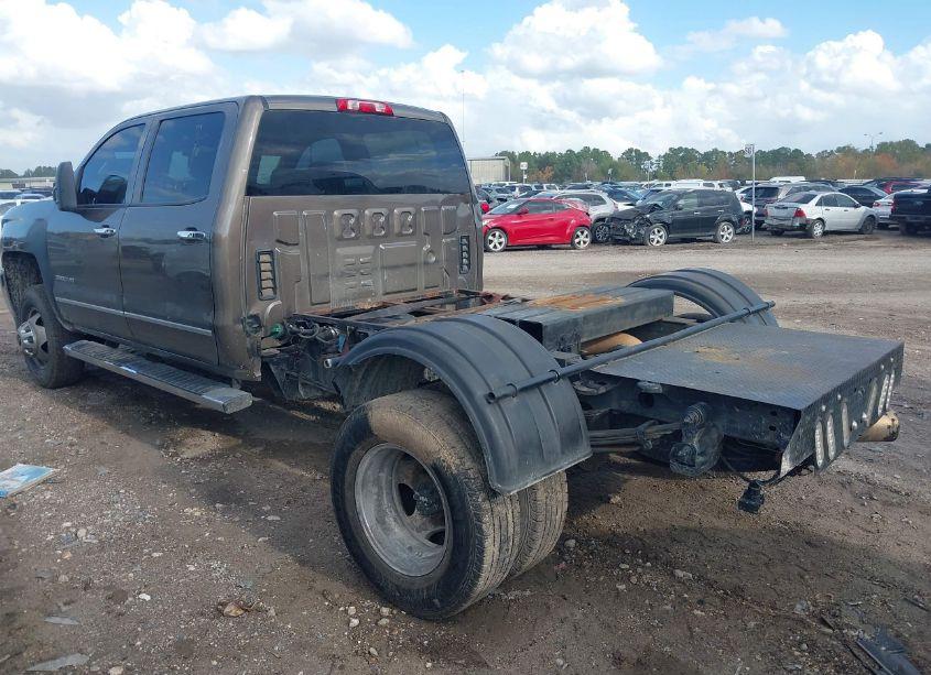 Photo 3 of 2015 Chevrolet Silverado 3500HD LTZ (VIN 1GC4K0E81FF115559)