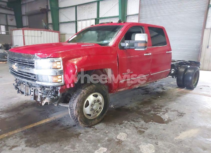 Photo 2 of 2015 Chevrolet Silverado 3500HD (VIN 1GC4K0E81FF653596)