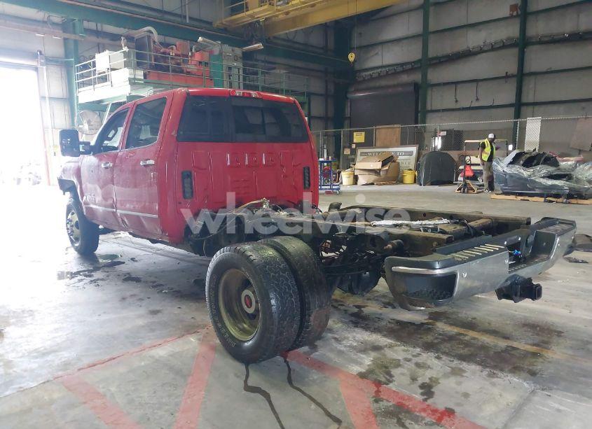 Photo 3 of 2015 Chevrolet Silverado 3500HD (VIN 1GC4K0E81FF653596)