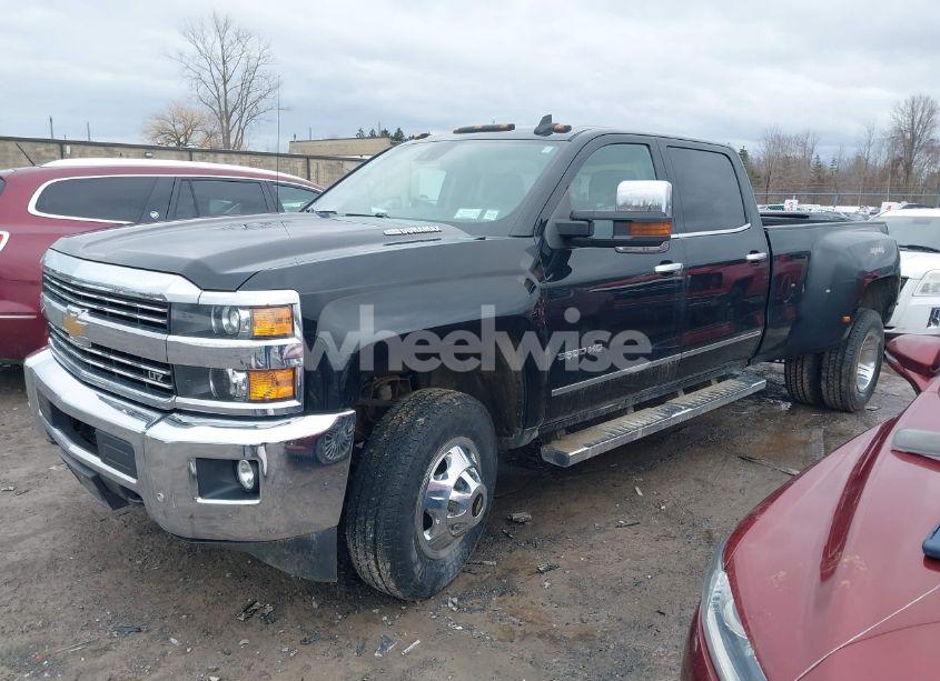 Photo 2 of 2015 Chevrolet Silverado 3500HD LTZ (VIN 1GC4K0E88FF637377)