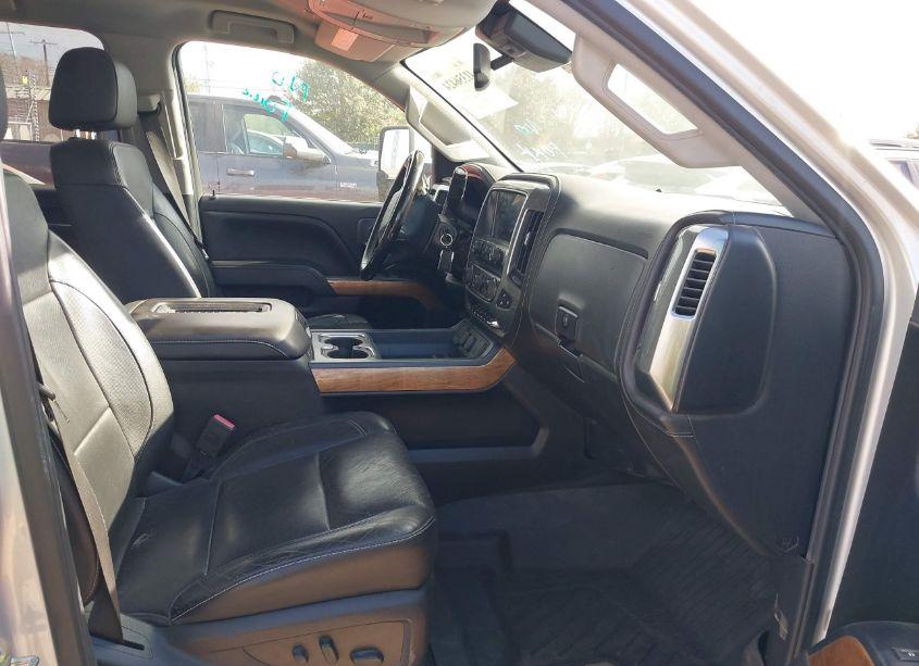 Photo 7 of 2018 Chevrolet Silverado 3500HD LTZ (VIN 1GC4K0EY0JF211692)