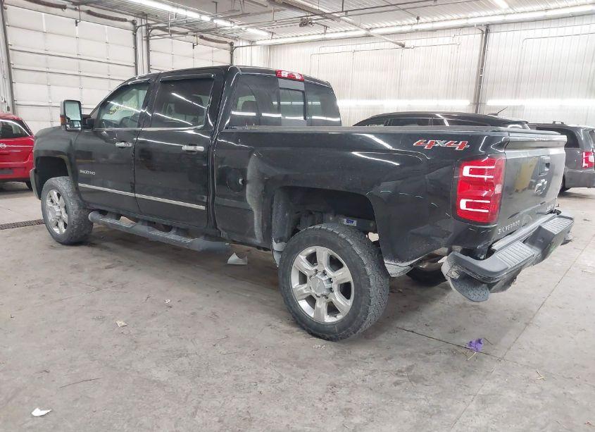 Photo 3 of 2017 Chevrolet Silverado 3500HD LTZ (VIN 1GC4K0EY3HF248830)