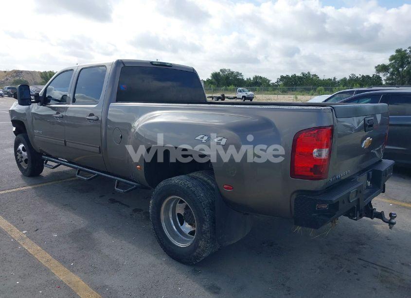 Photo 3 of 2012 Chevrolet Silverado 3500HD LTZ (VIN 1GC4K1C82CF175449)