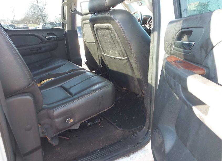 Photo 8 of 2011 Chevrolet Silverado 3500HD LTZ (VIN 1GC4K1C84BF136151)