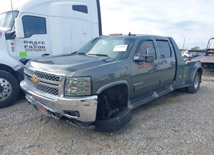 Photo 11 of 2011 Chevrolet Silverado 3500HD LTZ (VIN 1GC4K1C84BF177606)