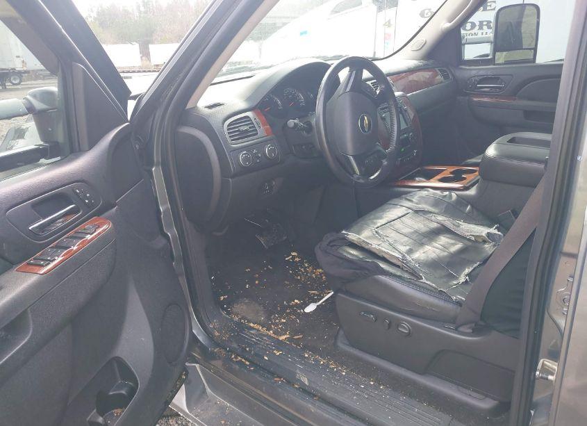 Photo 6 of 2011 Chevrolet Silverado 3500HD LTZ (VIN 1GC4K1C84BF177606)