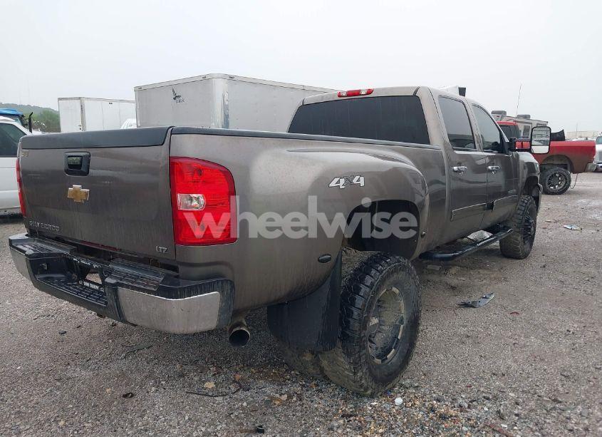 Photo 4 of 2011 Chevrolet Silverado 3500HD LTZ (VIN 1GC4K1C87BF200814)