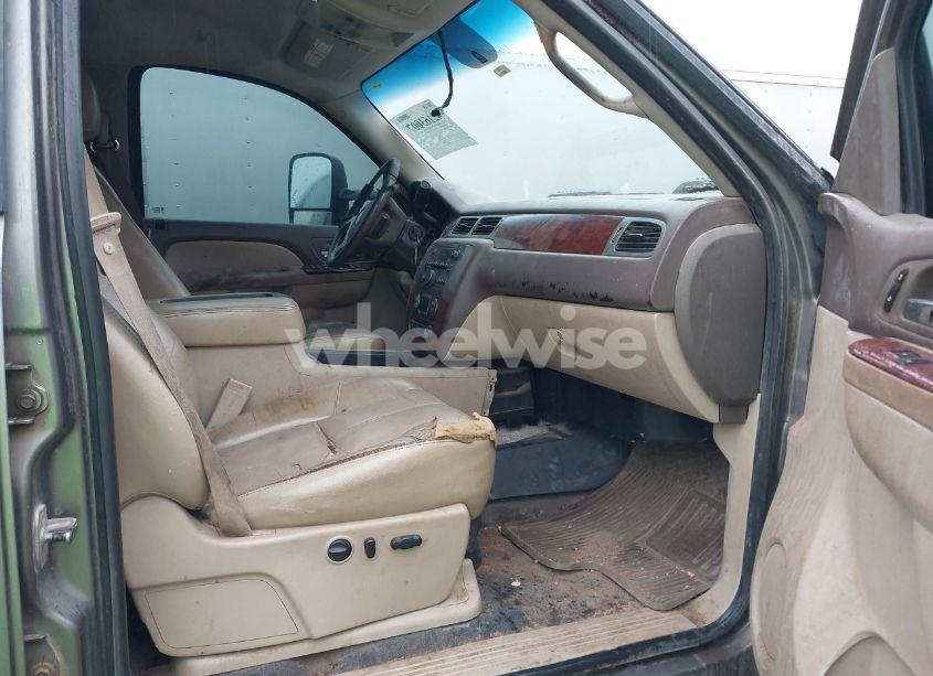 Photo 5 of 2011 Chevrolet Silverado 3500HD LTZ (VIN 1GC4K1C87BF200814)