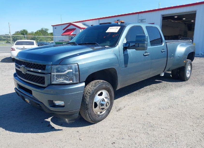 Photo 2 of 2013 Chevrolet Silverado 3500HD LTZ (VIN 1GC4K1C88DF207743)
