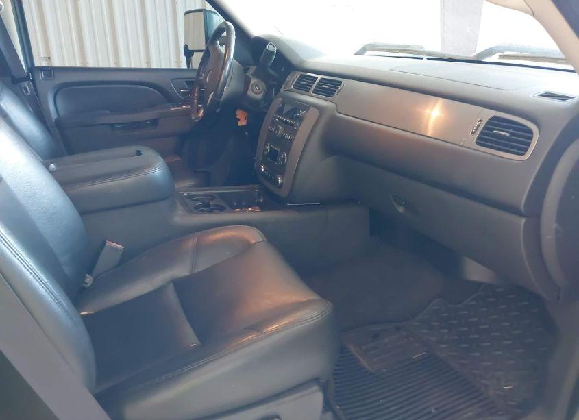 Photo 7 of 2013 Chevrolet Silverado 3500HD LTZ (VIN 1GC4K1C88DF207743)