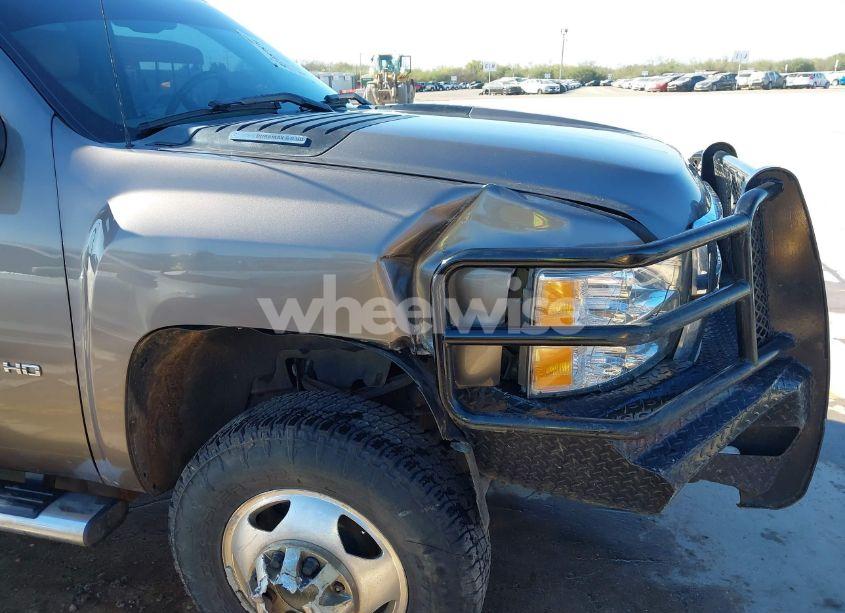 Photo 11 of 2013 Chevrolet Silverado 3500HD LTZ (VIN 1GC4K1C89DF132342)