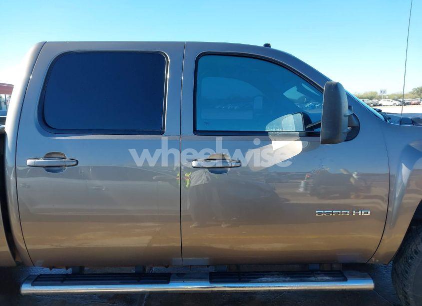 Photo 14 of 2013 Chevrolet Silverado 3500HD LTZ (VIN 1GC4K1C89DF132342)
